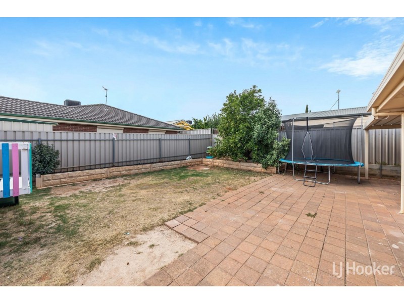 23 Enmore Drive, Craigmore SA 5114