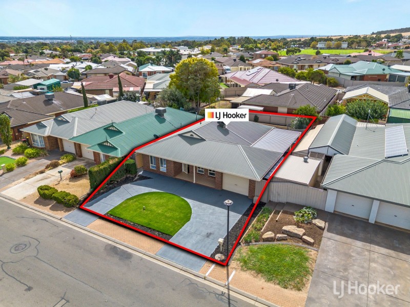 23 Enmore Drive, Craigmore SA 5114