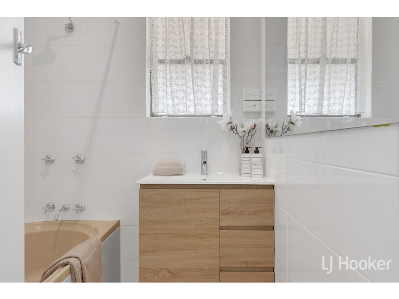 28 Campbell Road, Elizabeth Downs SA 5113