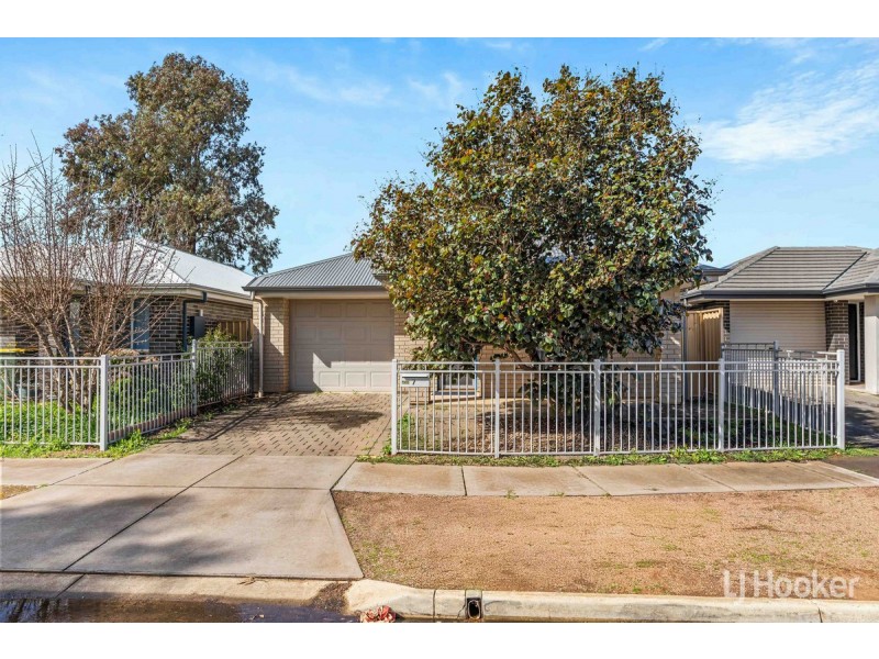 7 Roberts Crescent, Smithfield Plains SA 5114