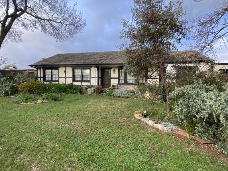 6 Barrington Crescent, Salisbury East SA 5109