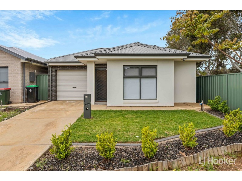23 Heysen Circuit, Andrews Farm SA 5114