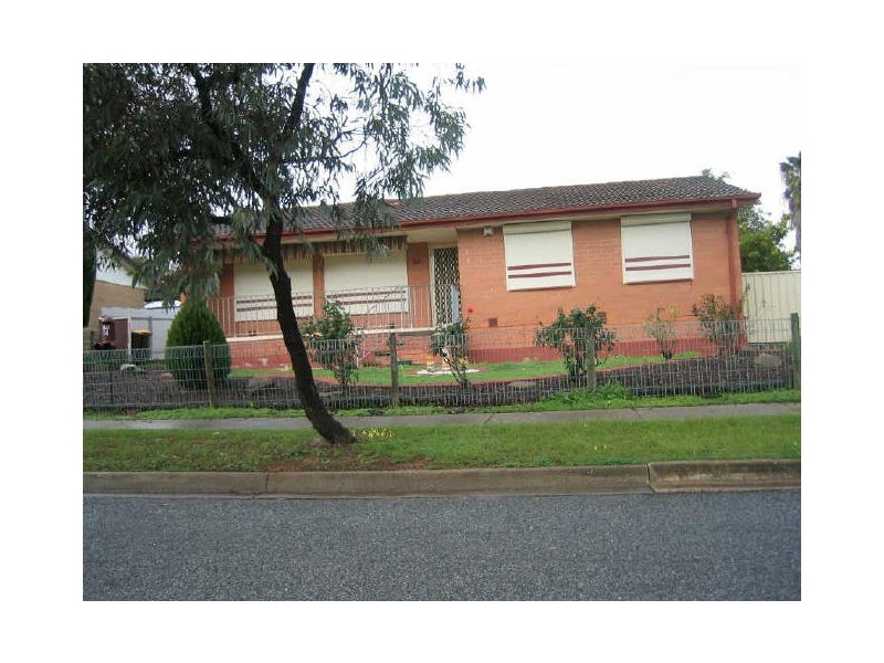 24 Woodlands Road, Elizabeth Downs SA 5113