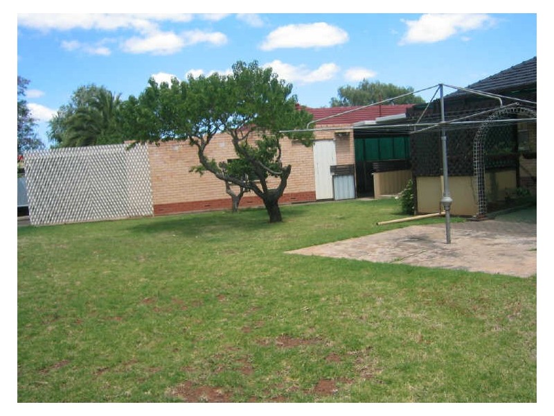 25 Longleat Road, Elizabeth Vale SA 5112