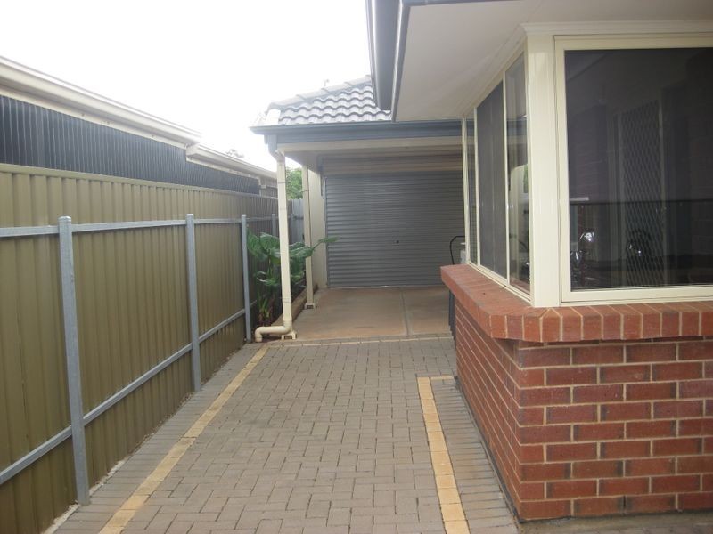 102 President Avenue, Andrews Farm SA 5114