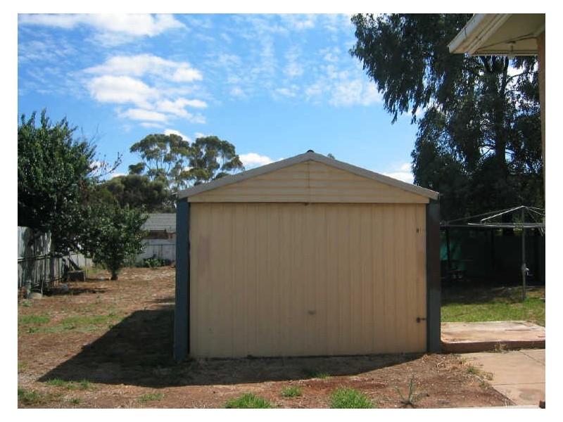 27 Durdin Road, Elizabeth Vale SA 5112