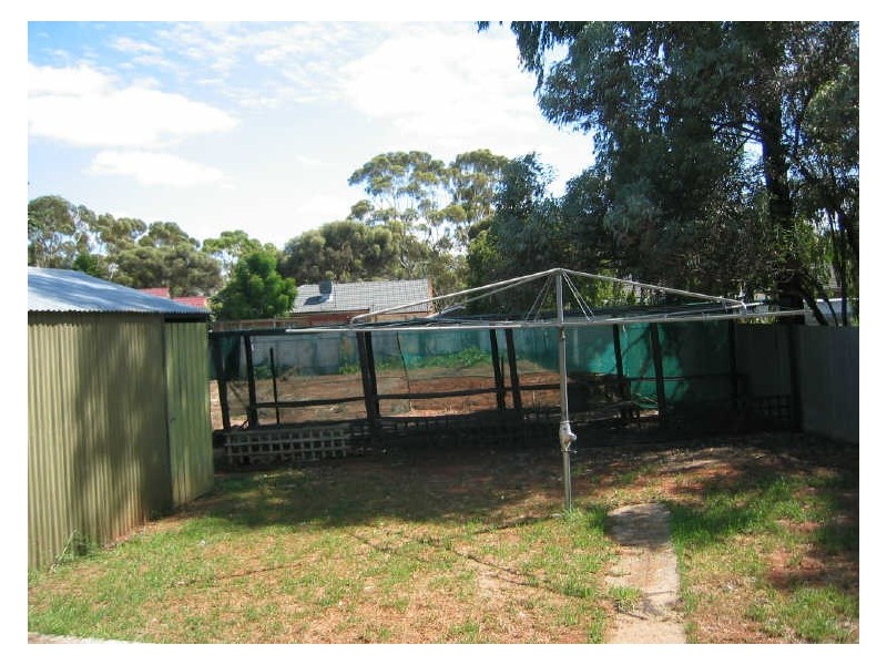 27 Durdin Road, Elizabeth Vale SA 5112