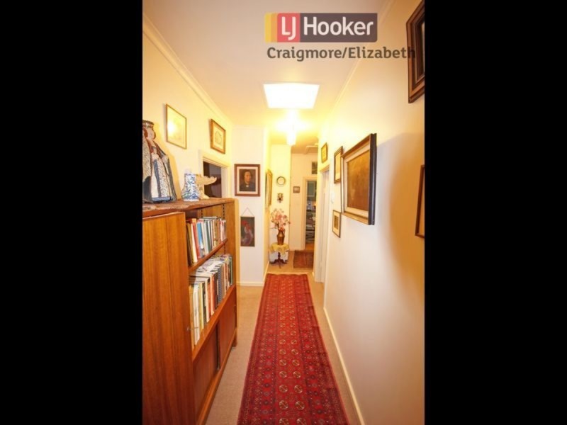 27 Dockett Road, Elizabeth Downs SA 5113