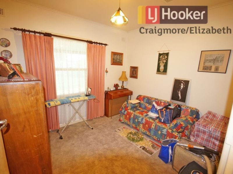 27 Dockett Road, Elizabeth Downs SA 5113