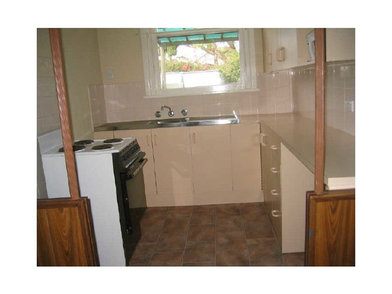 16 Loftis Road, Elizabeth Downs SA 5113