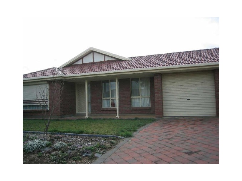 5 Commodore Parade, Andrews Farm SA 5114