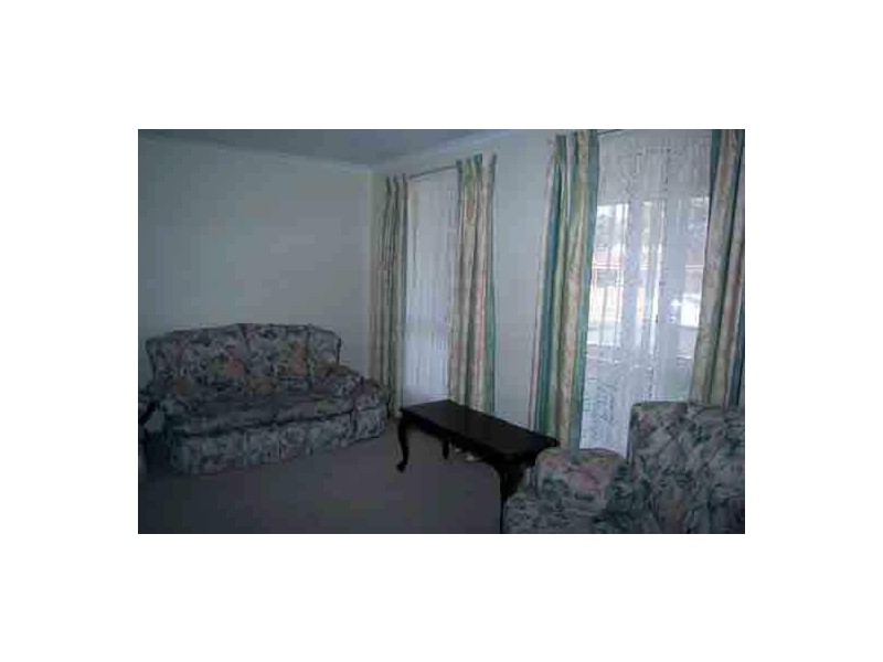 5 Commodore Parade, Andrews Farm SA 5114