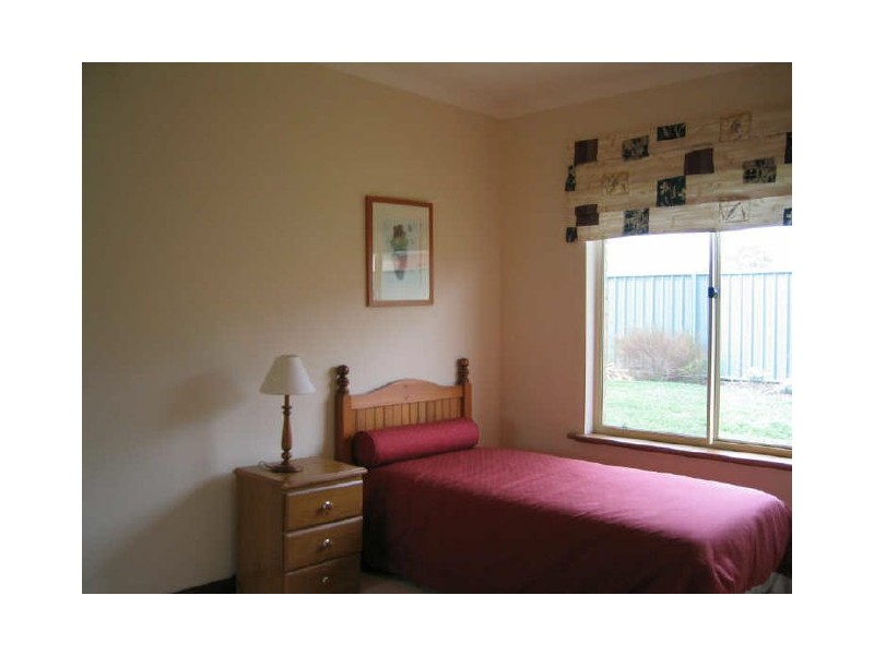 4 Pomarine Street, Mawson Lakes SA 5095