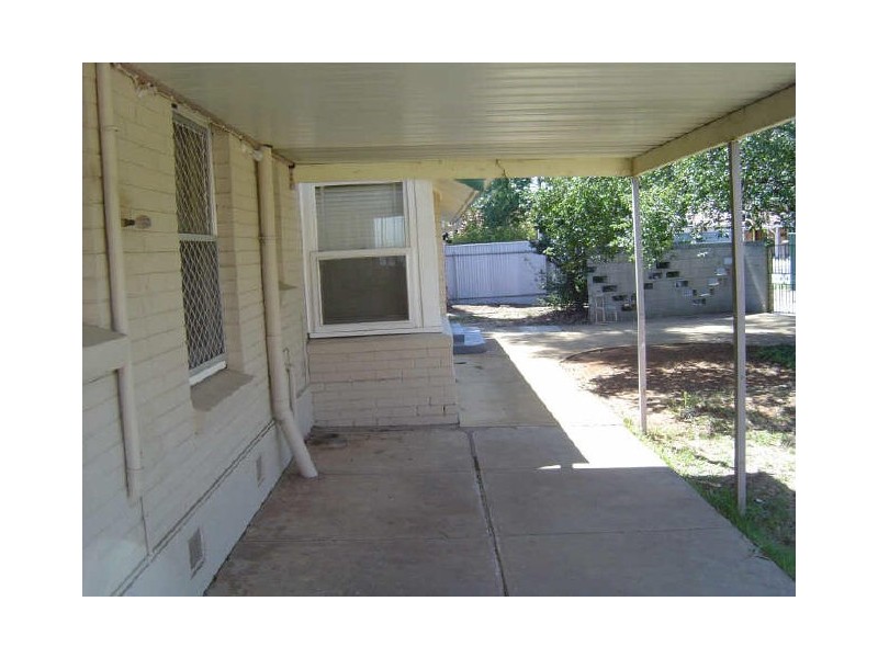 1 Deverill Street, Elizabeth South SA 5112