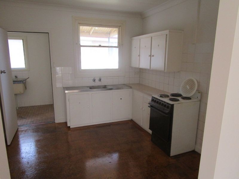 8 Turnbull Road, Elizabeth Downs SA 5113