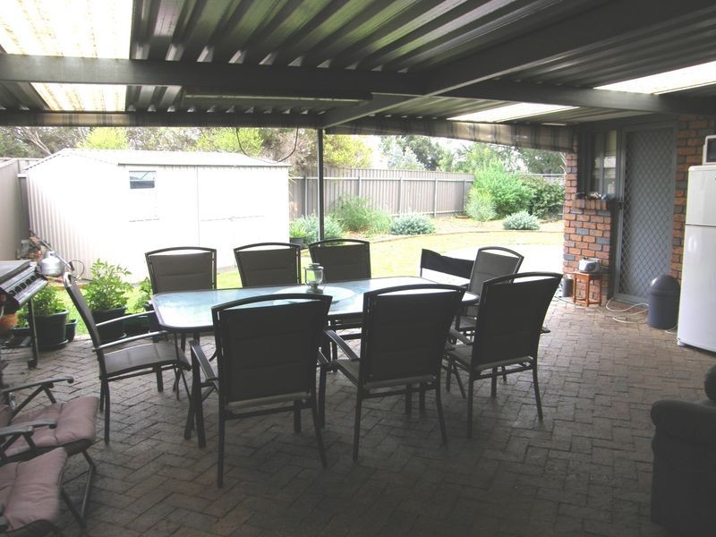 8 Whitehart Close, Blakeview SA 5114