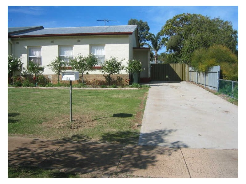 24 Northampton Crescent, Elizabeth East SA 5112