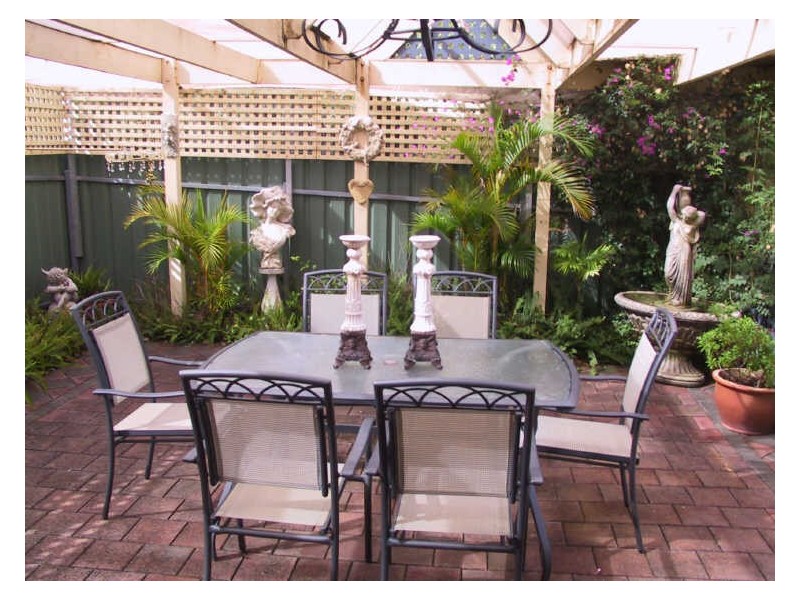 6 Chestnut Grove, Hillbank SA 5112