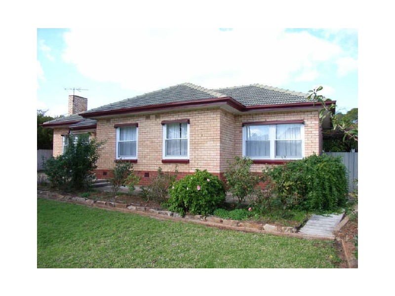 16 Midway Road, Elizabeth East SA 5112