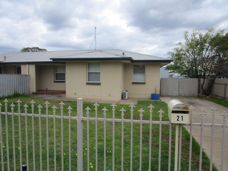 21 Samuel Street, Smithfield SA 5114