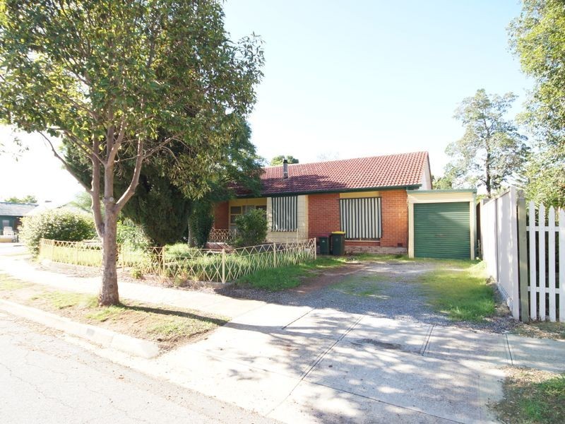 8 Mannington Road, Elizabeth Park SA 5113
