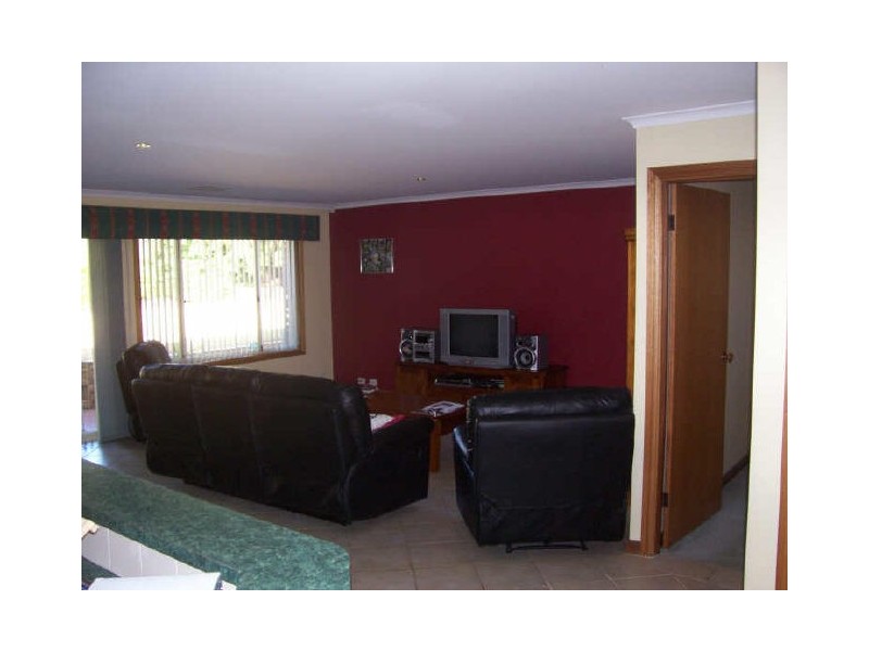 13 Halcyon Avenue, Greenwith SA 5125