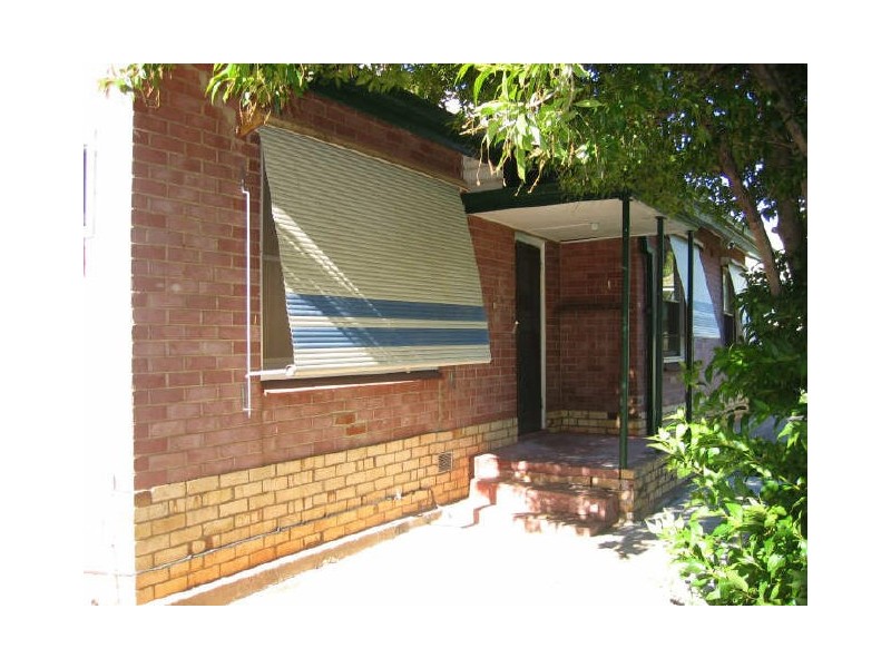 33 Hayles Road, Elizabeth Park SA 5113