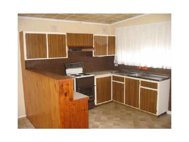 5 Mofflin Road, Elizabeth Grove SA 5112