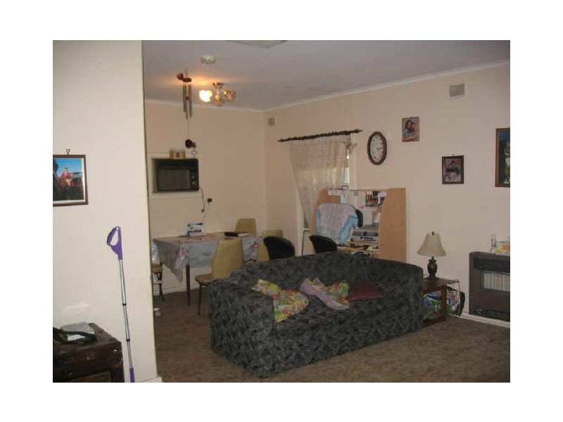 16 Crittenden Road, Smithfield Plains SA 5114