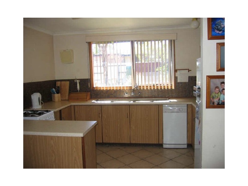 15 Paginton Crescent, Elizabeth East SA 5112