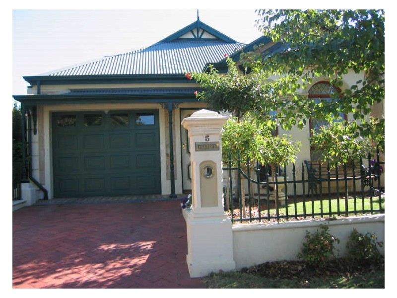 5 Rundle Court, Greenwith SA 5125
