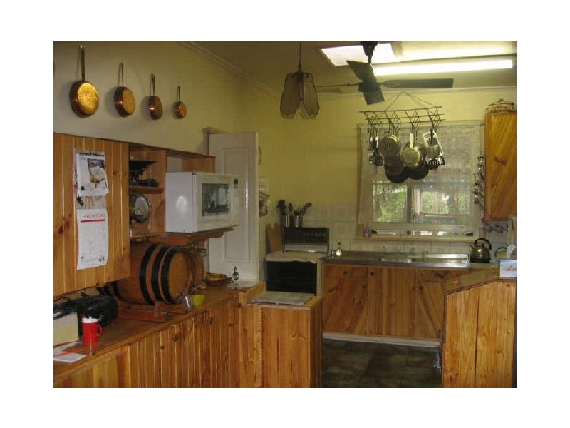 27 Hayles Road, Elizabeth Park SA 5113