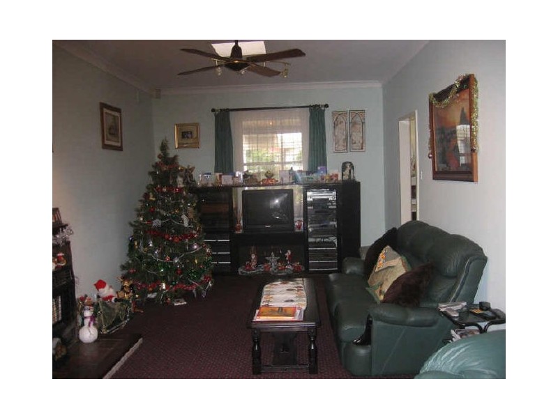 27 Hayles Road, Elizabeth Park SA 5113