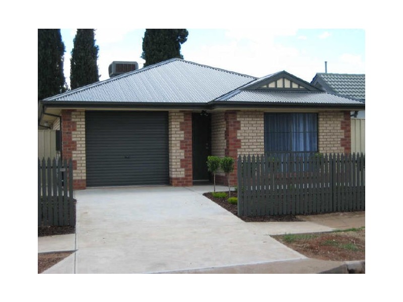 8 Vincent Road, Smithfield Plains SA 5114