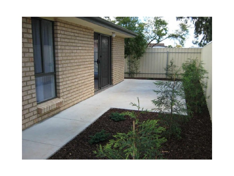 8 Vincent Road, Smithfield Plains SA 5114
