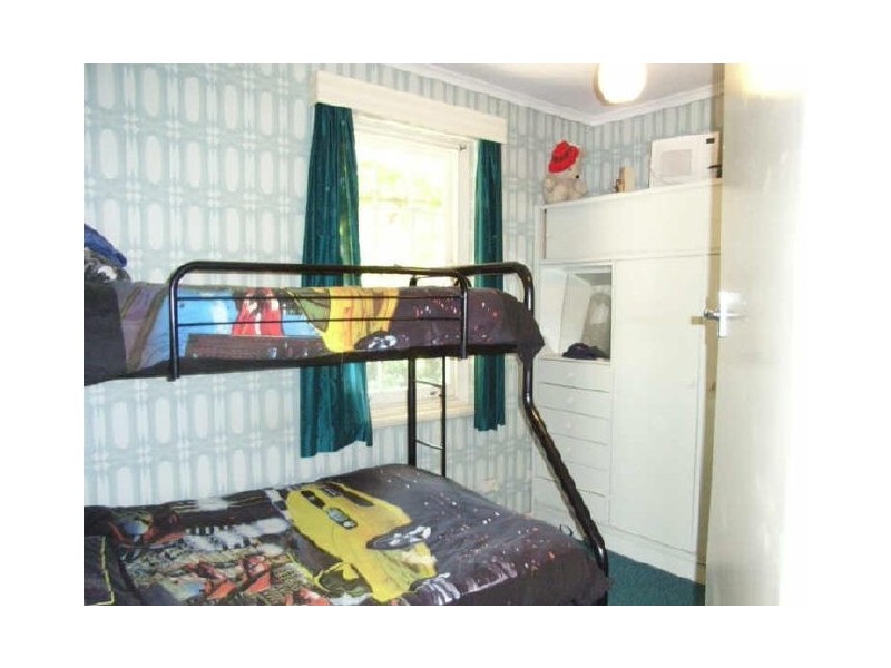 2 Longleat Road, Elizabeth Vale SA 5112