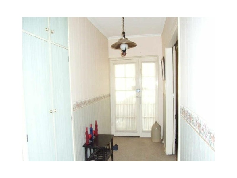 2 Longleat Road, Elizabeth Vale SA 5112