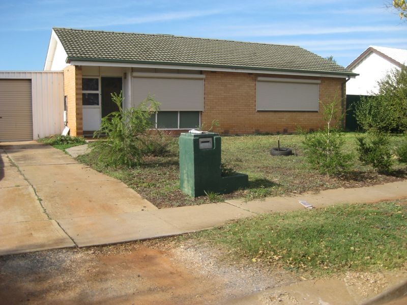 16 Barker Crescent, Smithfield Plains SA 5114