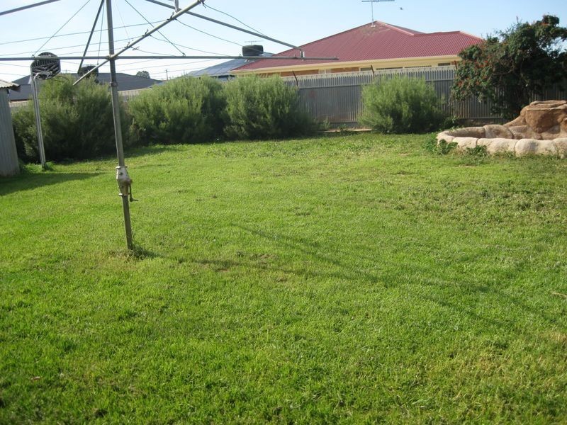 16 Barker Crescent, Smithfield Plains SA 5114