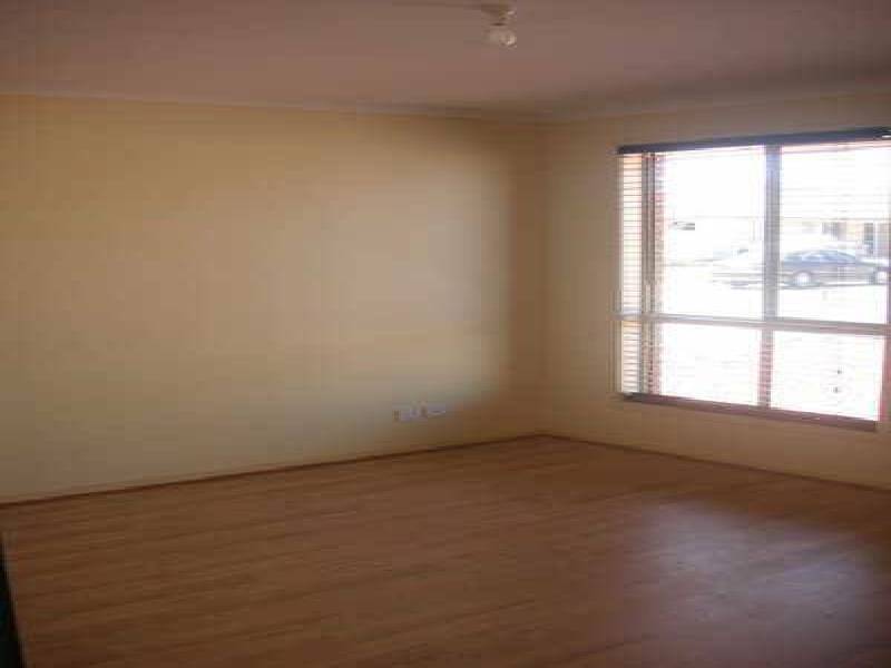 1 Portsea Crescent, Burton SA 5110