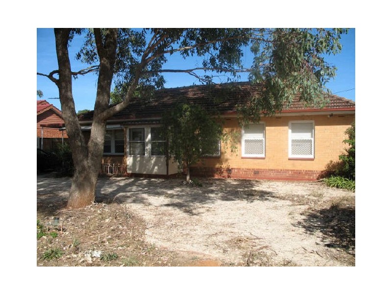 15 Crisp Road, Elizabeth Downs SA 5113