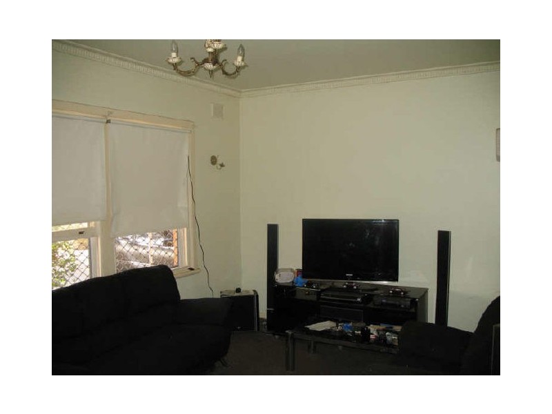 15 Crisp Road, Elizabeth Downs SA 5113