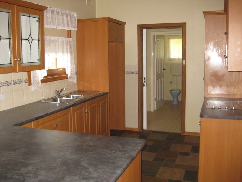 18 Mosterton Road, Elizabeth Park SA 5113