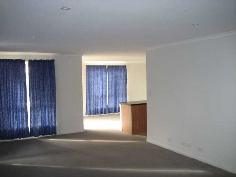 11 Exford Boulevard, Craigmore SA 5114