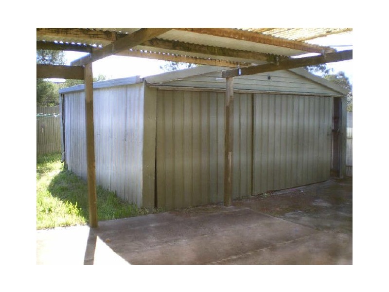 16 Roberts Crescent, Smithfield Plains SA 5114