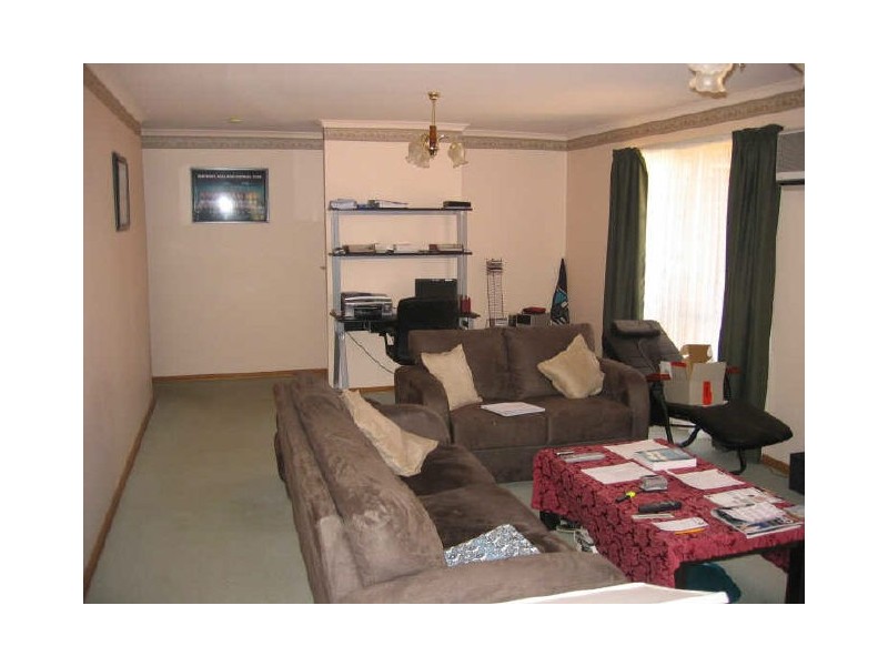 8 Cinnamon Grove, Blakeview SA 5114