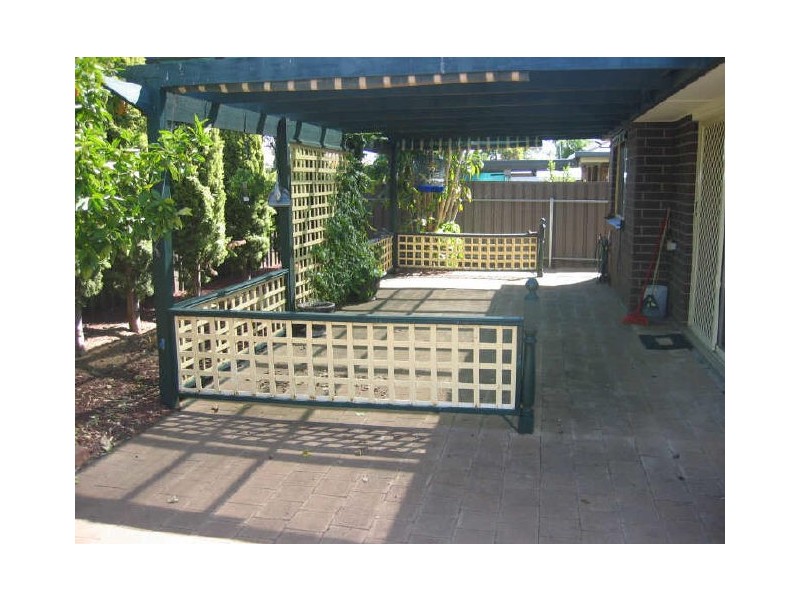 8 Cinnamon Grove, Blakeview SA 5114