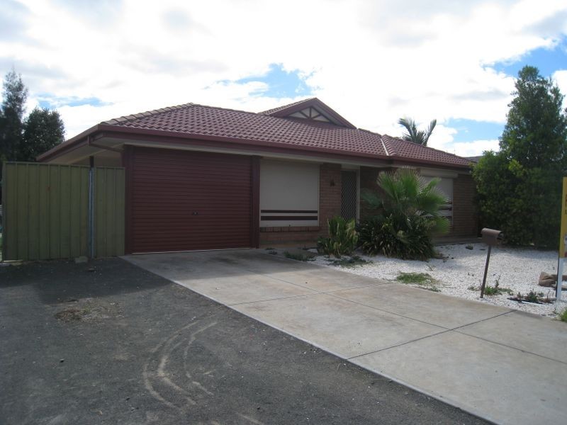 8 Pyrus Crescent, Andrews Farm SA 5114