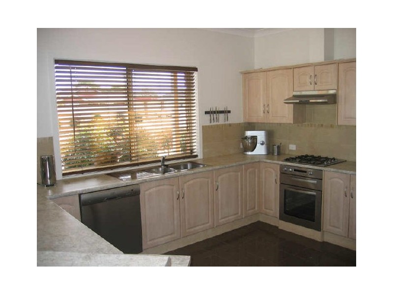 8 Lorenzo Court, Angle Vale SA 5117