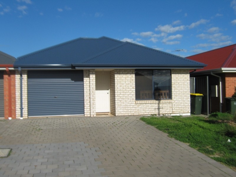 10 Dylan Court, Smithfield SA 5114